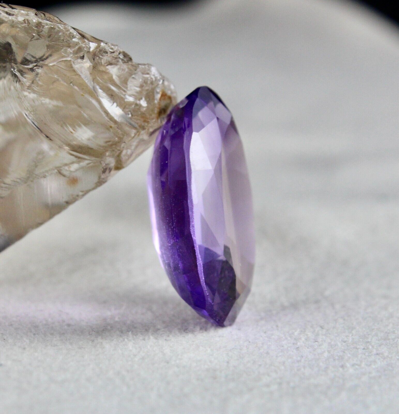 Natural Amethyst Oval Cut Gemstone 24x20mm 28.10 Cts Designing Pendant Ring