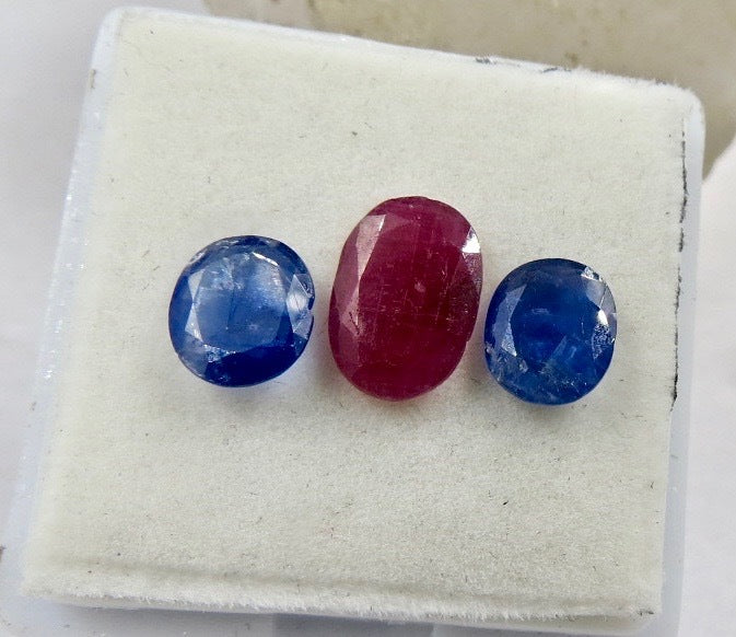 Natural Ruby & Blue Sapphire 3 Pc Oval Cut Gem 3.15 Ct Ring/pendant Design