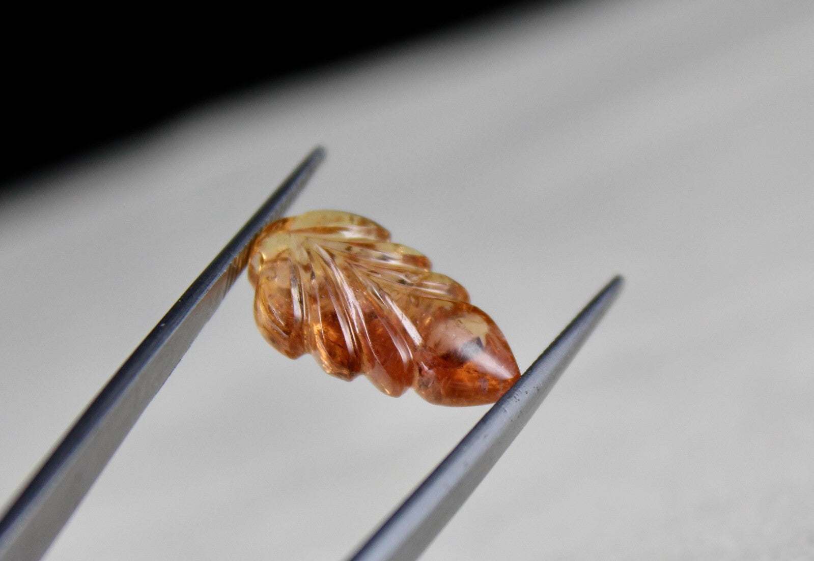 Natural Tourmaline 9.77ct Carved Leaf Gemstone For Ring Pendant Design