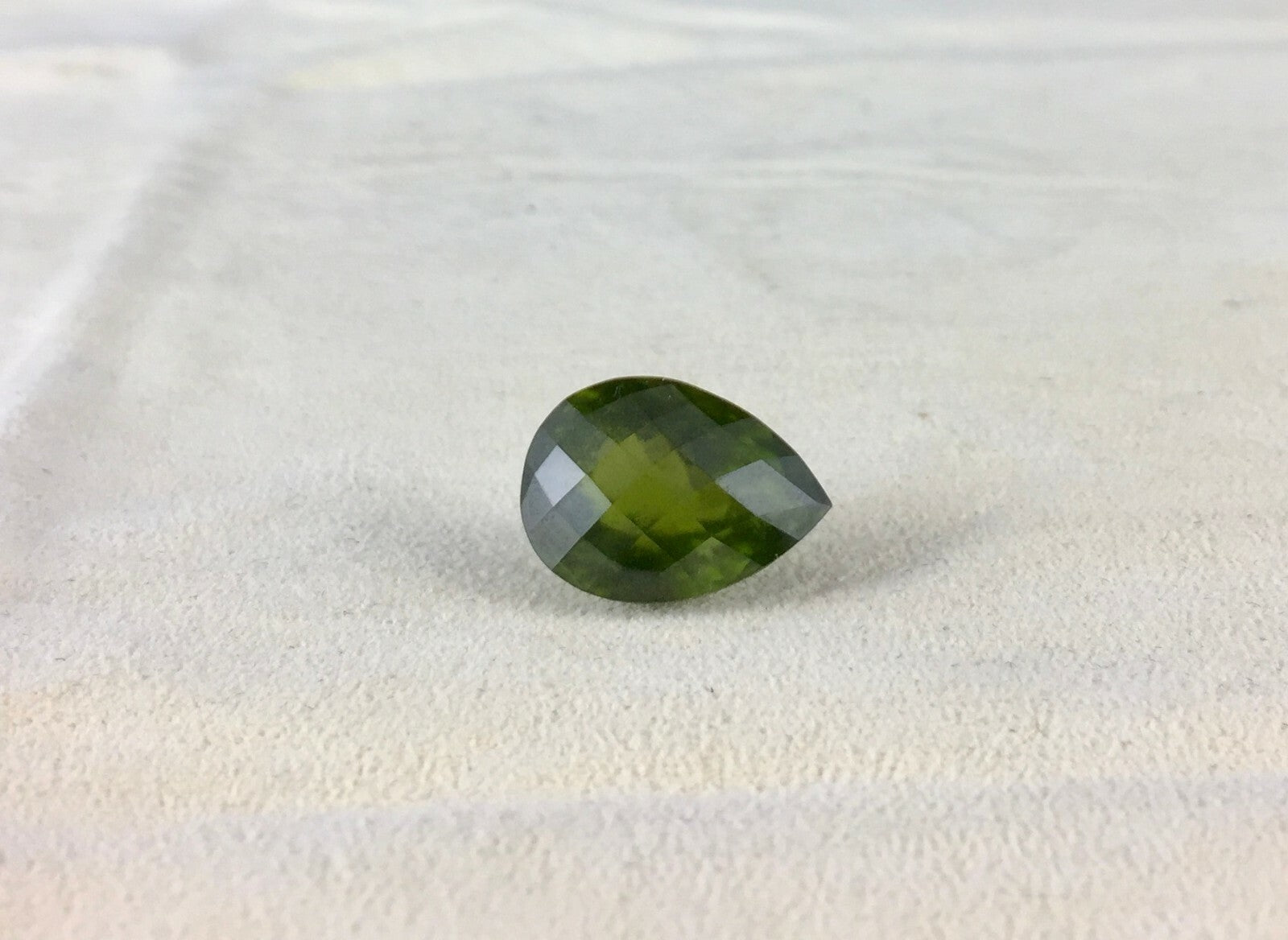 Natural Green Vesuvianite Idocrase Pear Cut Gemstone 17.40 Ct For Ring Pendant
