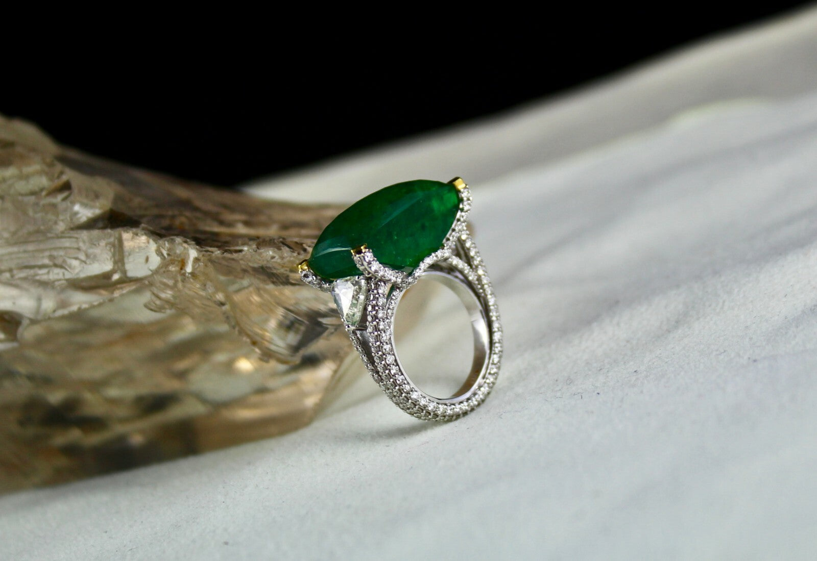 Certified Natural Emerald 23 Ct Rosecut Natural Diamond 18k Gold Important Ring