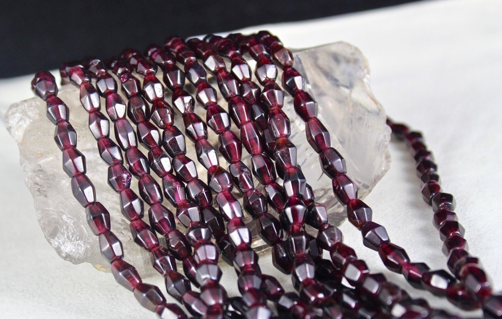 NATURAL GARNET BEADS FANCY 6 LINE 1412 CARATS GEMSTONE LADIES FASHION NECKLACE