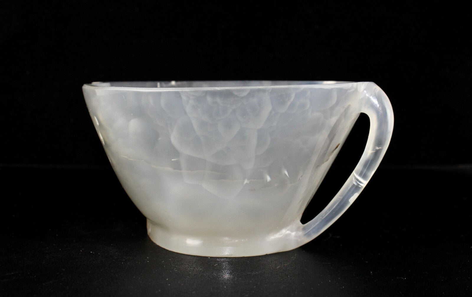 Certified Fine Crafted Natural Chalcedony 1438 Ct Designer Bowl Home Decor