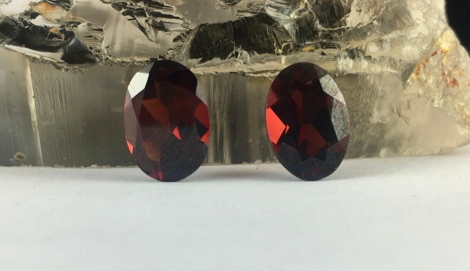 NATURAL RHODOLITE GARNET OVAL PAIR CUT 11.44 CTS FINEST GEMSTONE FOR EARRING