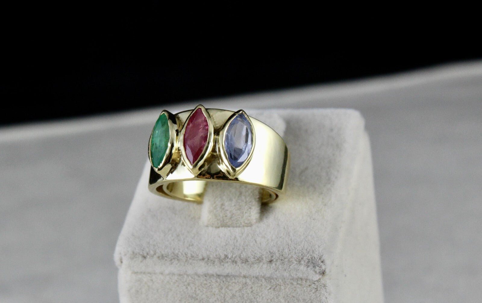 Elegant Natural Emerald 41.75ct Ruby Sapphire Marquise Sterling Silver Ring