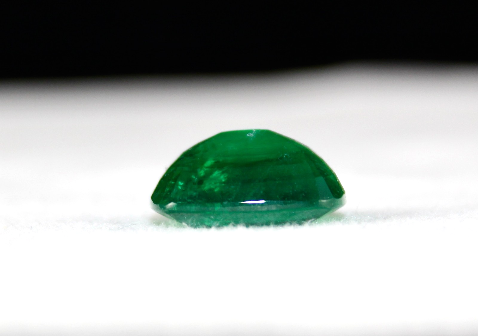 Certified Natural Emerald 16.69 Ct Cushion Cut Loose Gemstone for Ring Pendant