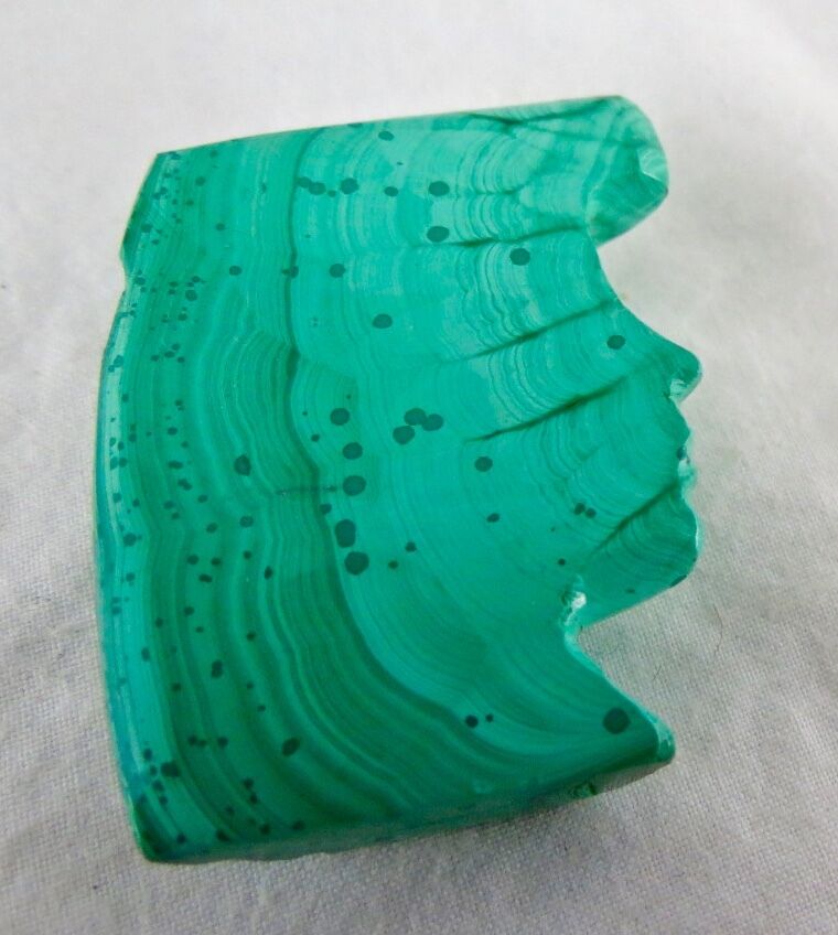 HANDCRAFTED 36 MM NATURAL MALACHITE KING HEAD 106 CARATS CARVED GEMSTONE PENDANT