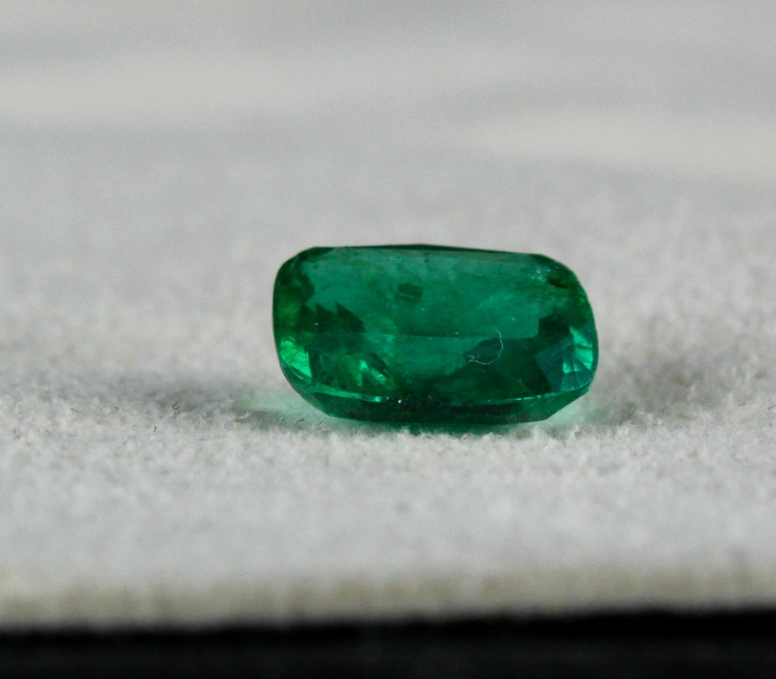 Certified Natural Zambian Emerald 3.01 Ct Cushion Cut Gemstone For Ring Pendant