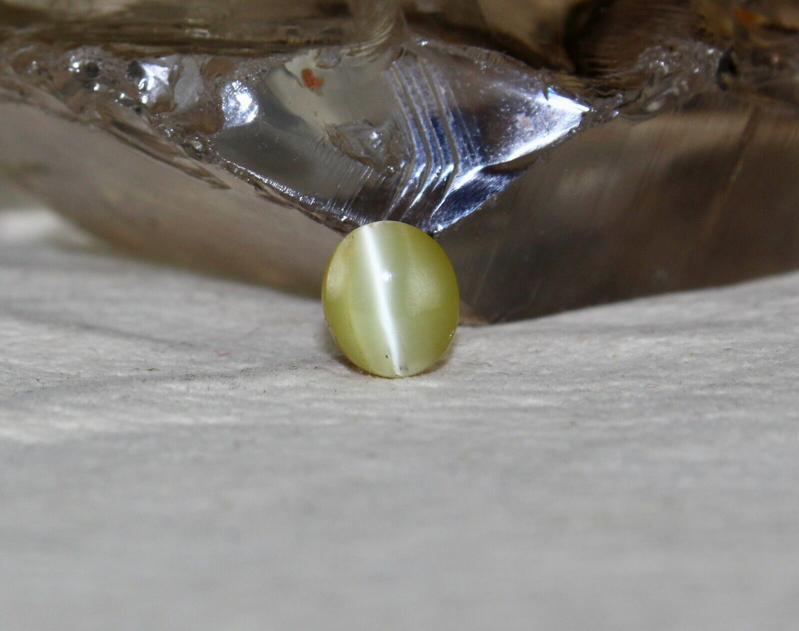 Natural Chrysoberyl Cat's Eye Cabochon 6.10 Cts loose Gemstone For Ring Pendant