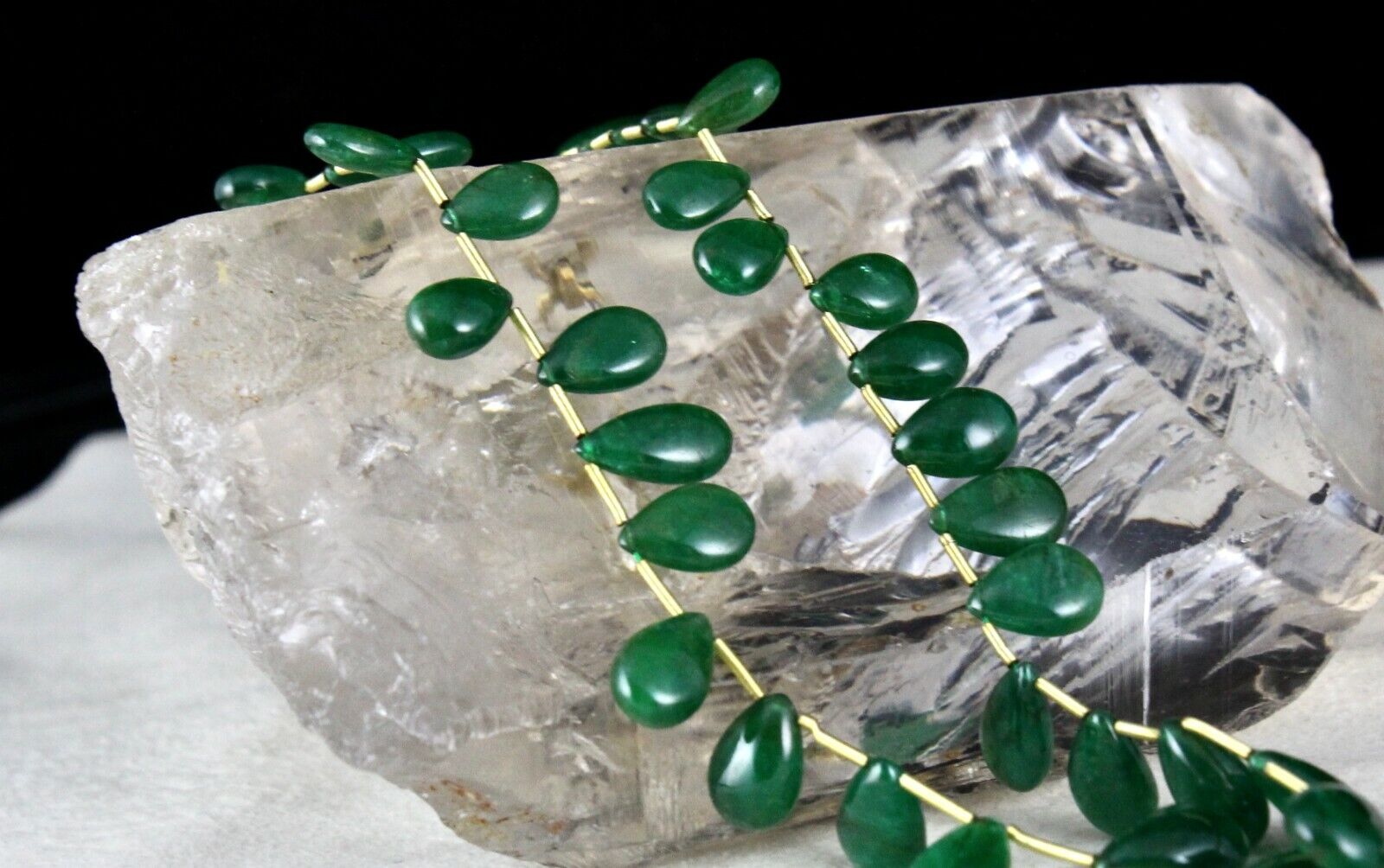 Natural Zambia Emerald Teardrop Drilled 40 Pc 88.50 Ct Gemstone Hanging Necklace