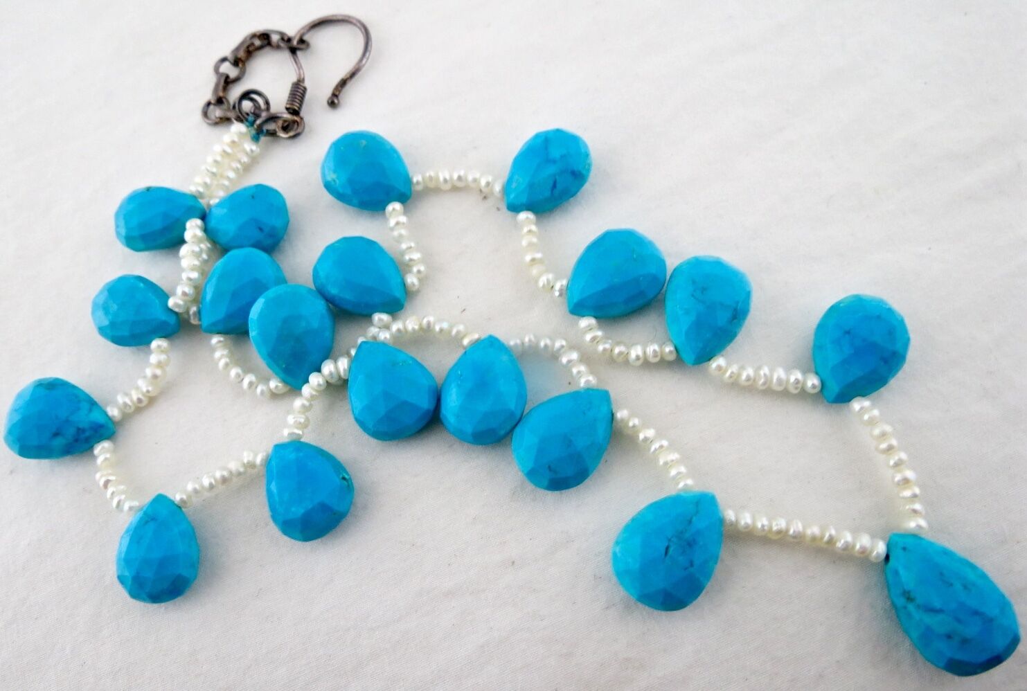 BLUE TURQUOISE MAGNESITE FACETED TEAR DROP BEADS 205 CTS PEARL SILVER NECKLACE