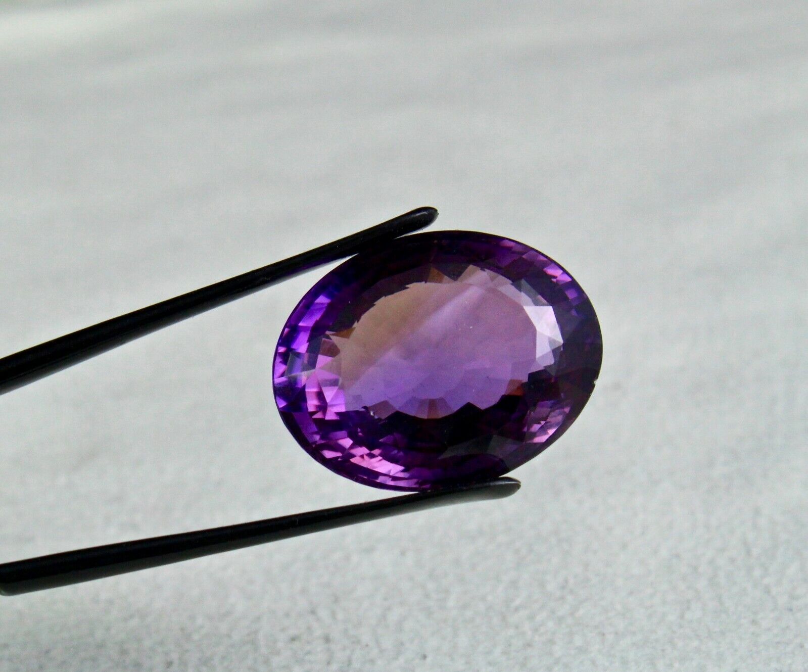 Top Natural Amethyst Oval Cut 27x21mm 51.50 Ct Loose Gemstone For Ring Pendant