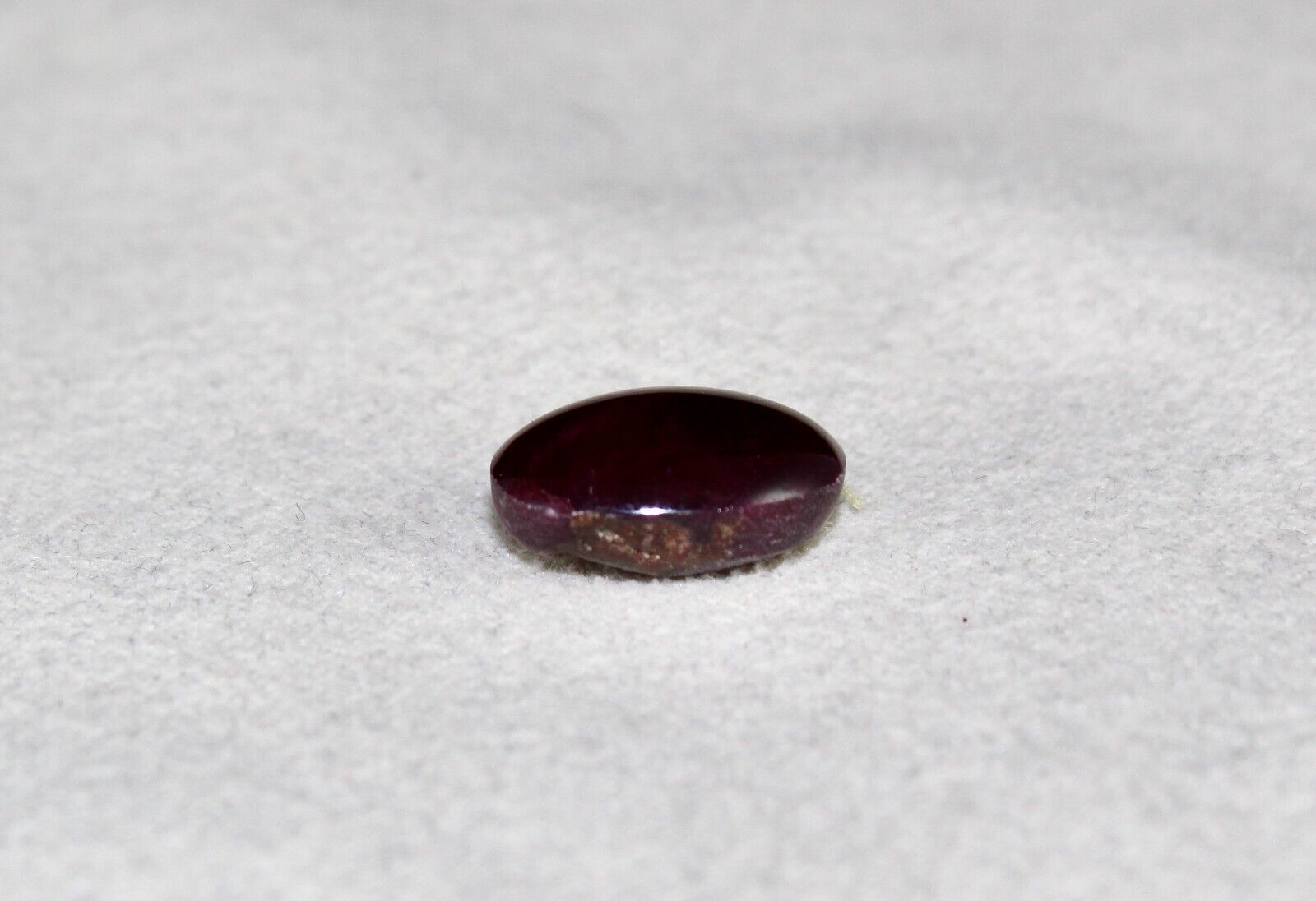 Natural 6 Line Ruby Star Oval Cabochon 14x10mm 8.53 Ct Gemstone For Ring Pendant