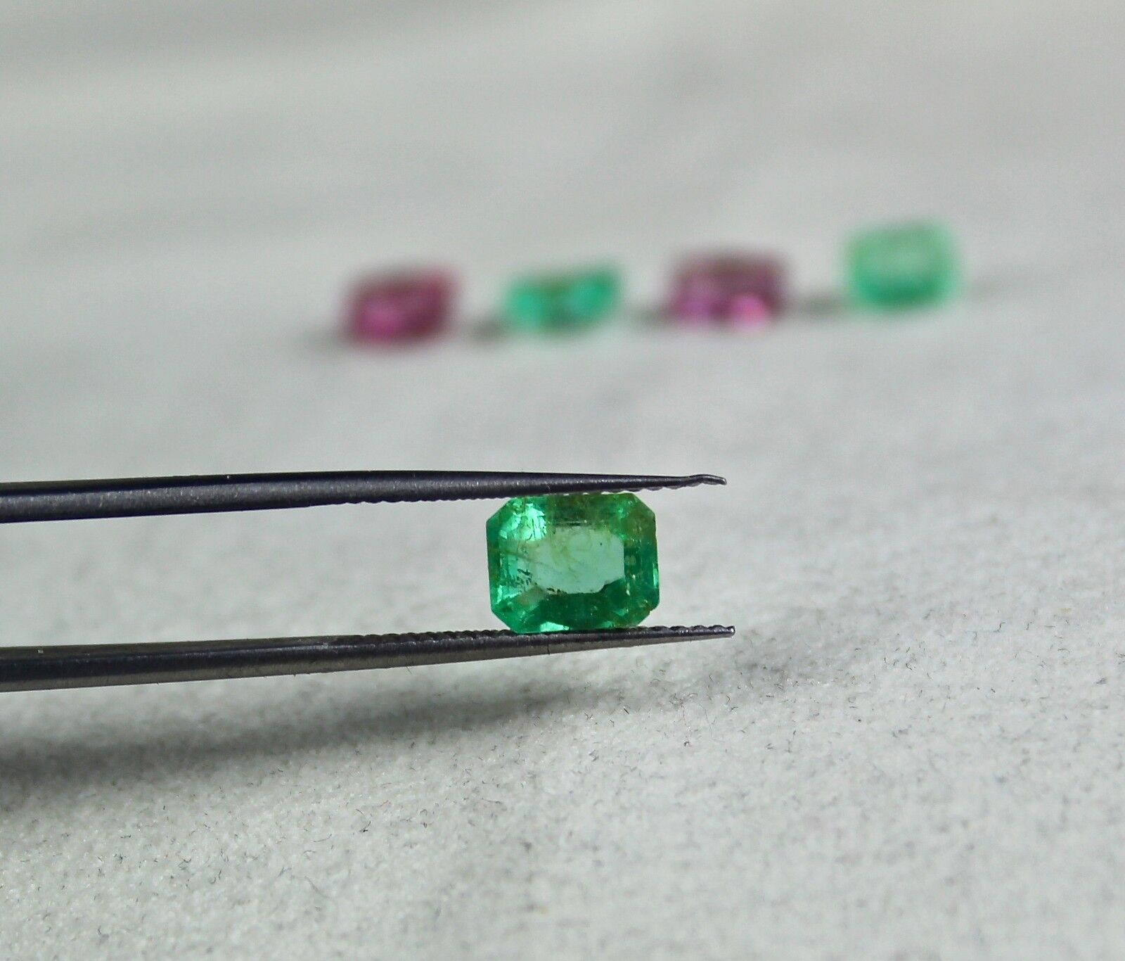 Natural Old Mines Spinel Emerald Octagon Cut 5 pcs 5.04 Carat Gemstone Designing