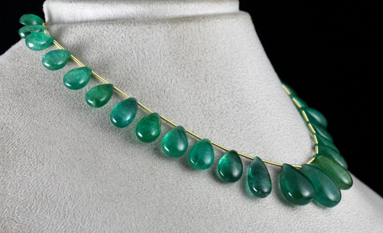 Certified Natural Emerald Teardrop Necklace 176.61 Ct Hanging Gemstone Designing