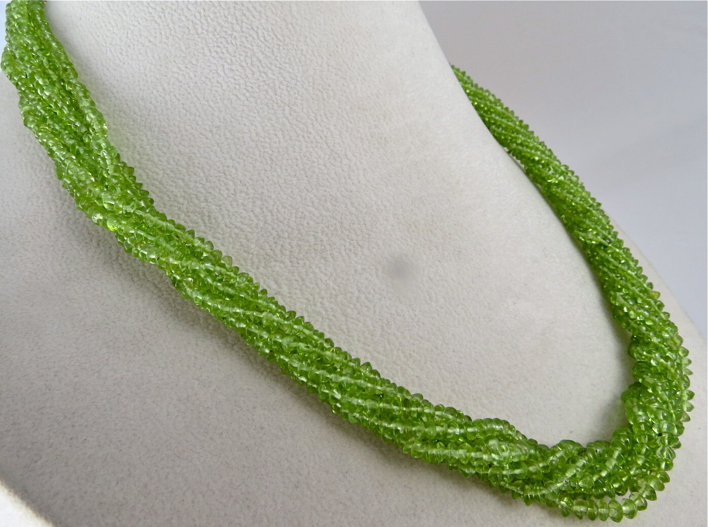 Natural Peridot Beads Round Button 10 L 445 Ct Green Gemstone Silver Necklace