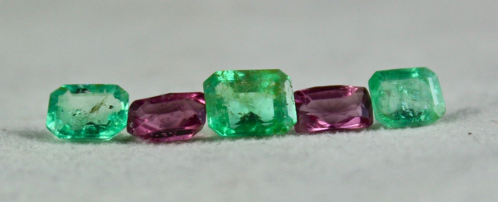 Natural Old Mines Spinel Emerald Octagon Cut 5 pcs 5.04 Carat Gemstone Designing