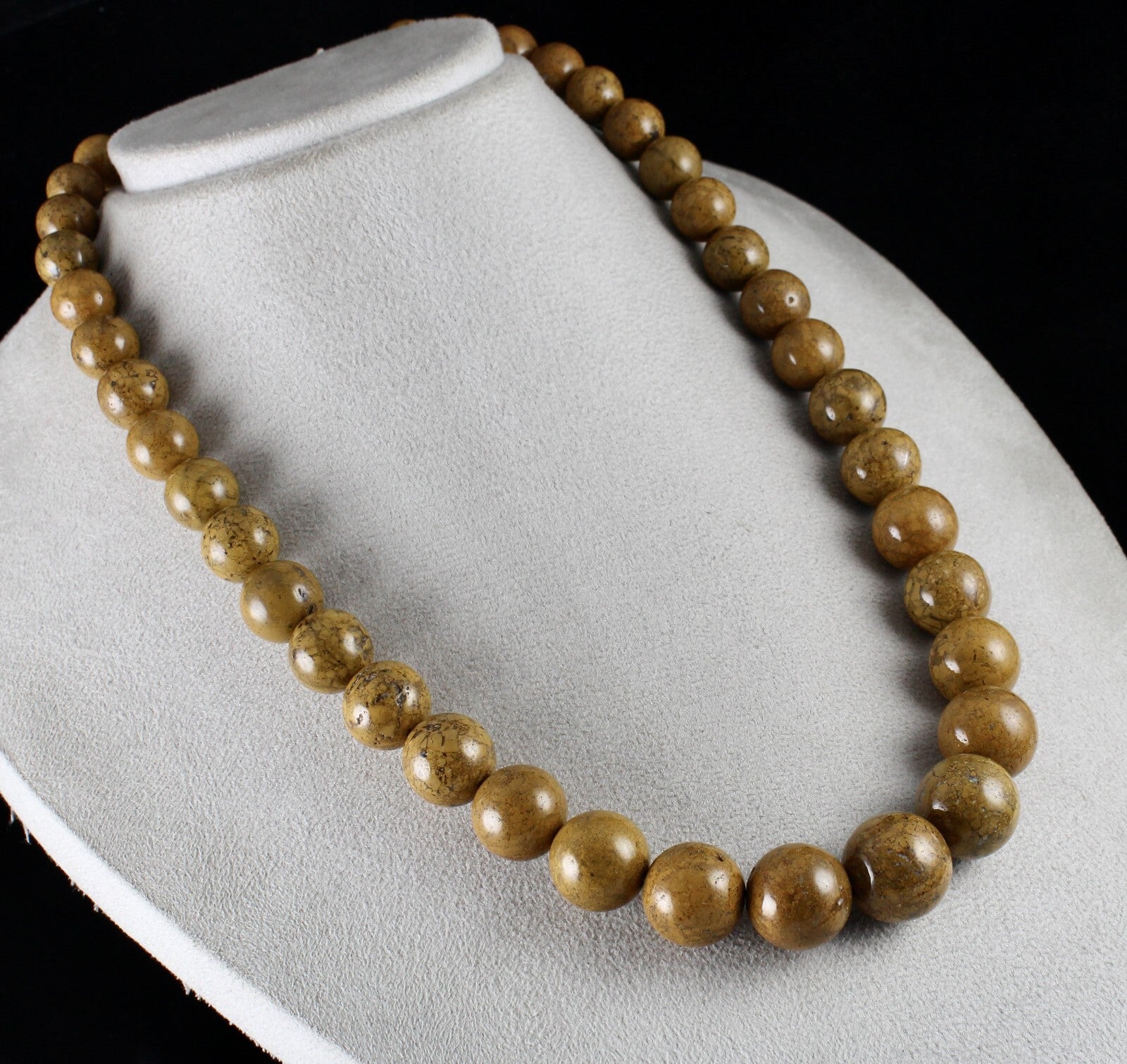 Natural Yellow Jade Round Beaded Necklace Big Gemstone String 911ct For Wedding
