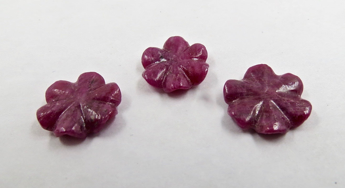 Natural Ruby 25 Ct Carved Flower Design Ring Pendant Earring Set