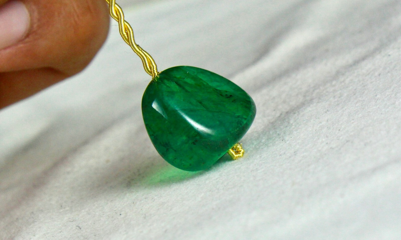 Certified Natural Zambia Emerald Bead 28.70ct Cabochon Gemstone Pendant