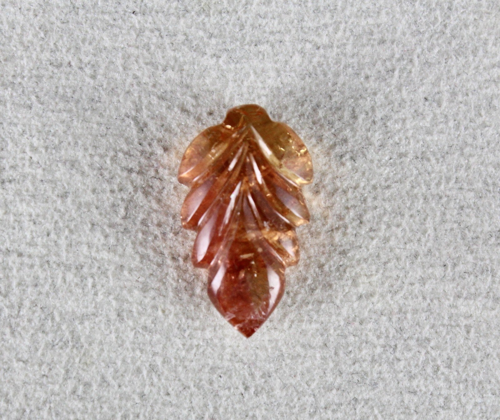 Natural Tourmaline 9.77ct Carved Leaf Gemstone For Ring Pendant Design