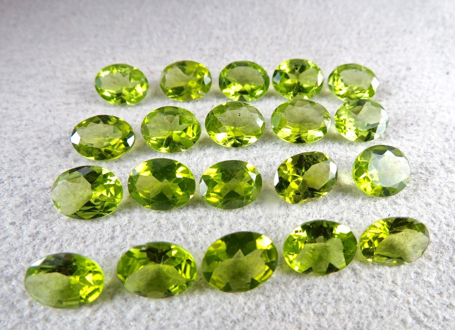 Natural Peridot Oval Cut 9x7 Mm 20 Pcs 31 Cts Gemstones For Ring Earring Pendant