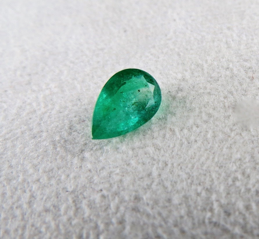 Certified Natural Zambian Emerald 2.87ct Pear Cut 12mm Gemstone For Ring Pendant