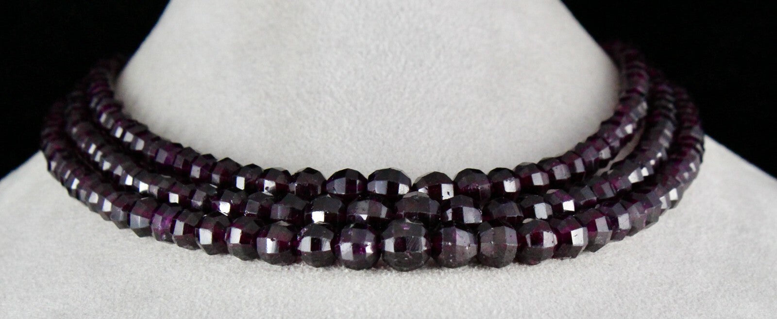 Natural Garnet Round Faceted Beads 867ct Gemstone Ladies Necklace