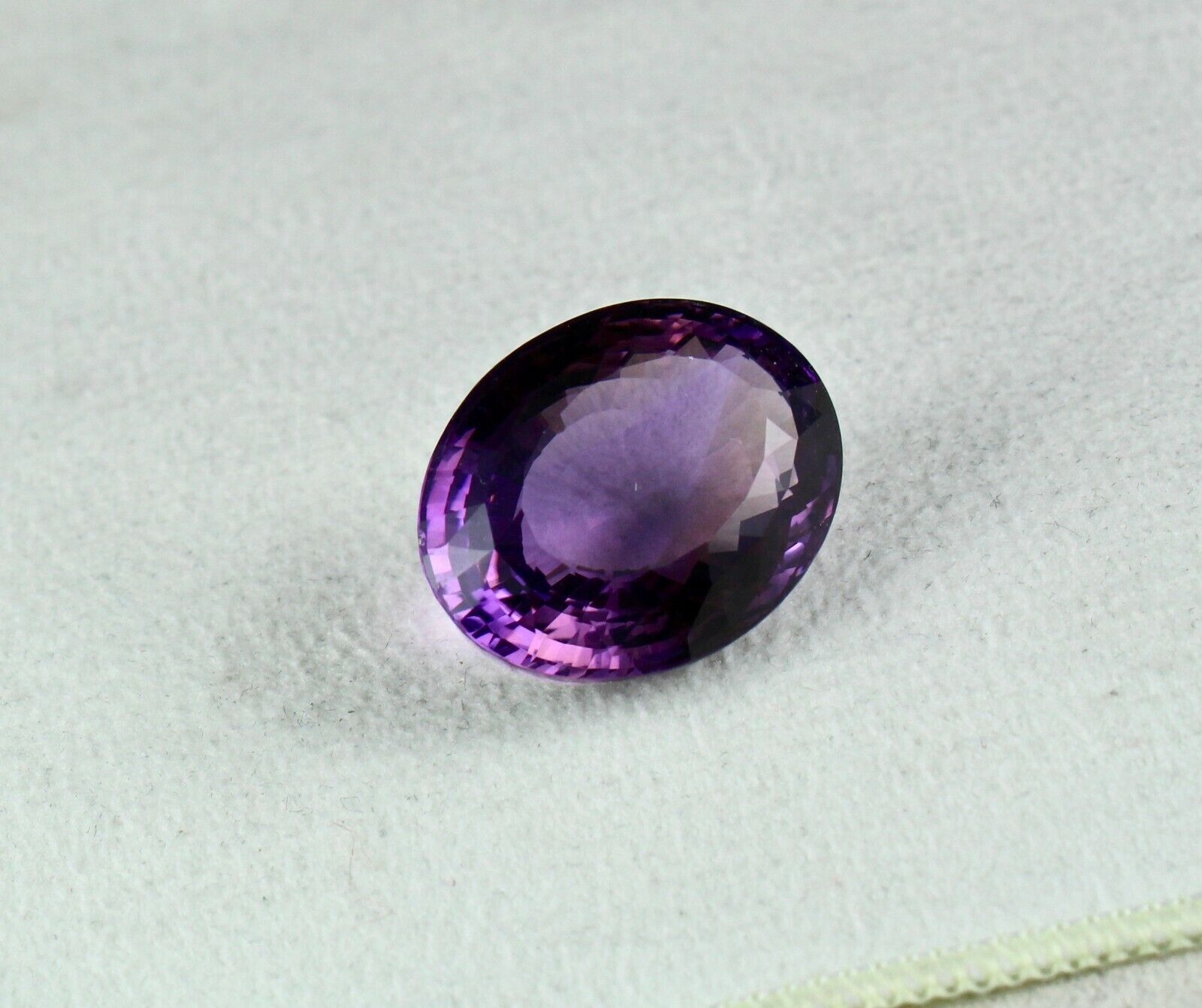 Top Natural Amethyst Oval Cut 27x21mm 51.50 Ct Loose Gemstone For Ring Pendant