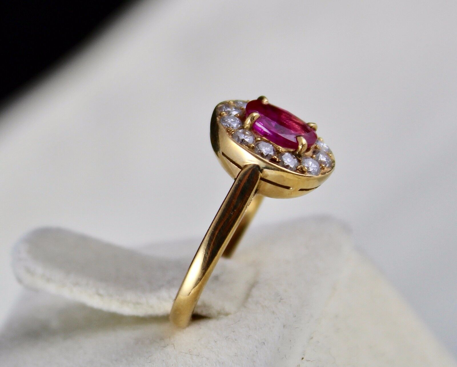 NATURAL HEATED RUBY RING 1.03 CTS OVAL STONE DIAMOND CUT 18K YELLOW GOLD