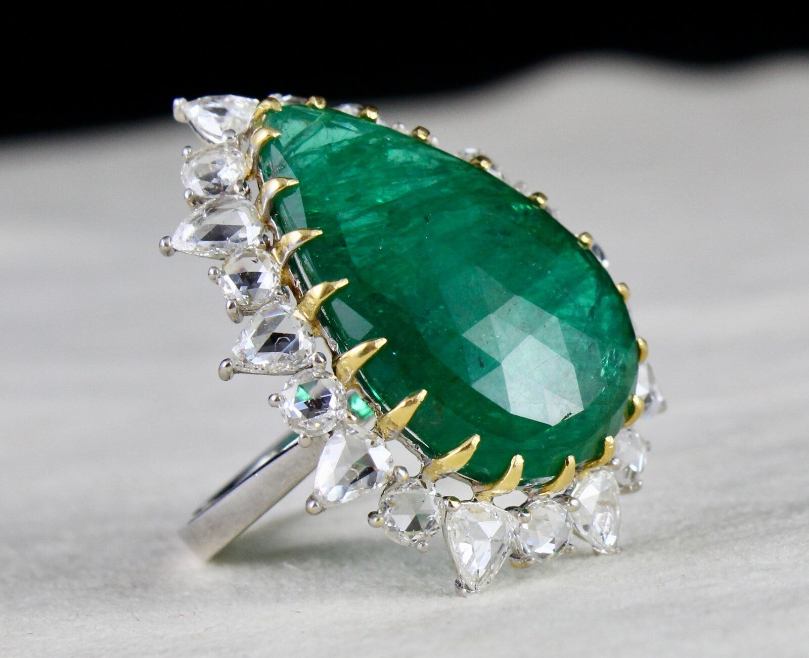 Certified 59.5ct Natural Zambia Emerald Pear Cut Rose Cut Diamond 18k Gold Ring