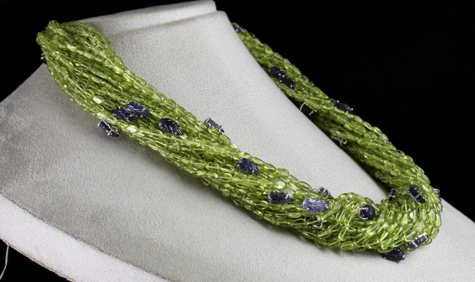 Designer Natural Peridot Bead Iolite Carved Leaf 1379 Ct Silver Fashion Necklace