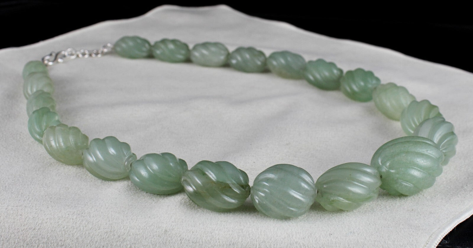 Vintage Natural Aventurine Jade 1006 Ct Oval Beaded Carved Gemstone Necklace