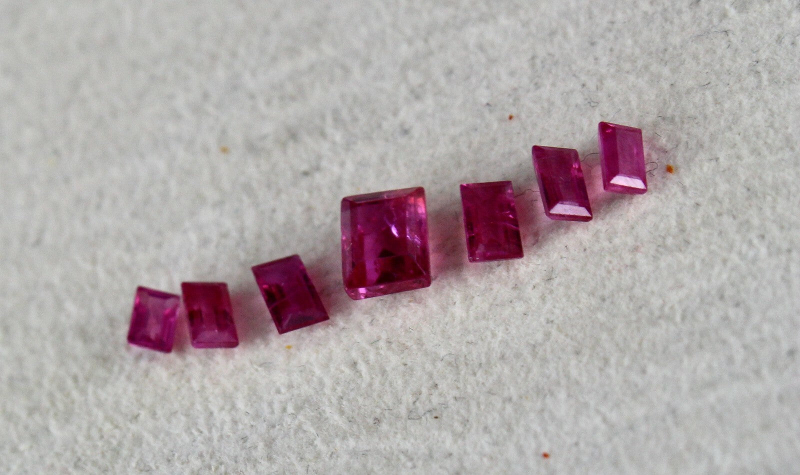 Certified Natural Ruby Baguette 2.96 Ct 7 Pcs Ring Pendant Design