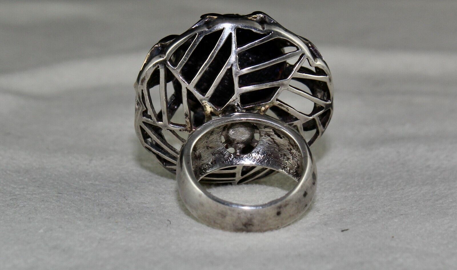 NATURAL IOLITE ROUND CARVED DIAMOND 18K GOLD SILVER VICTORIAN BIG COCKTAIL RING