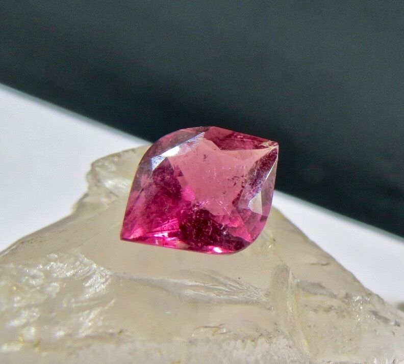 NATURAL PINK TOURMALINE RUBELLITE CUT 4.56 CARATS GEMSTONE FOR RING PENDANT