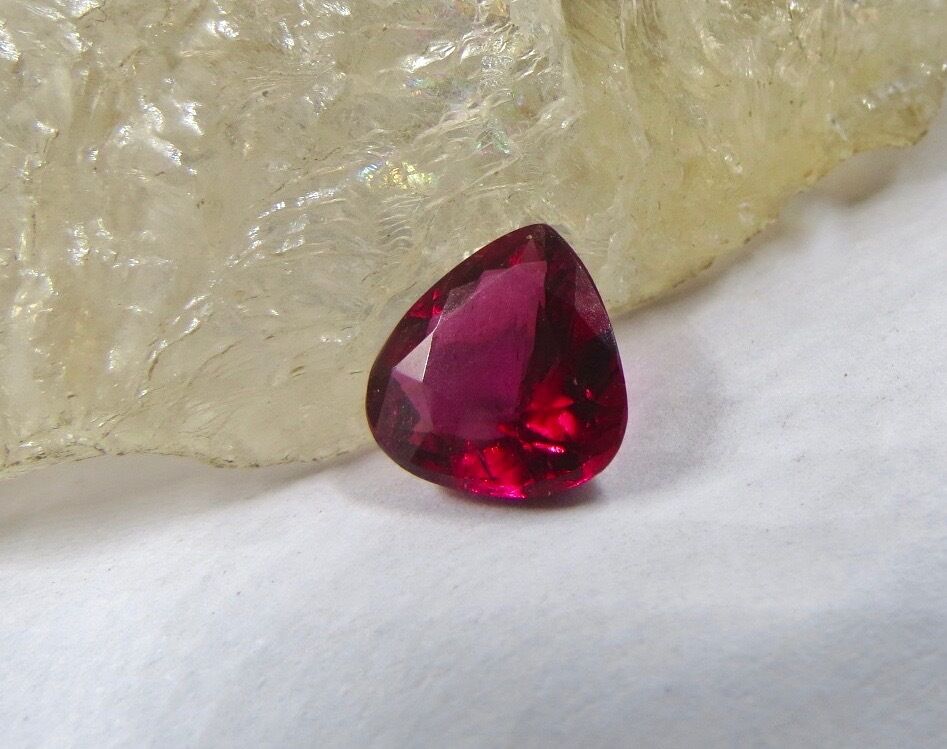NATURAL PINK TOURMALINE RUBELLITE HEART CUT 2.84 CTS GEMSTONE FOR RING PENDANT