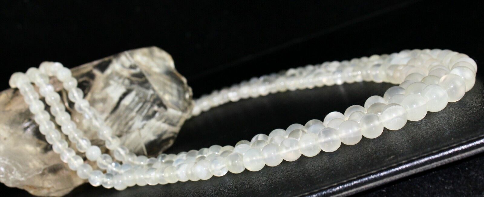 Natural White Moonstone Beaded Necklace 650 Carats Round Gemstone Silver Clasp