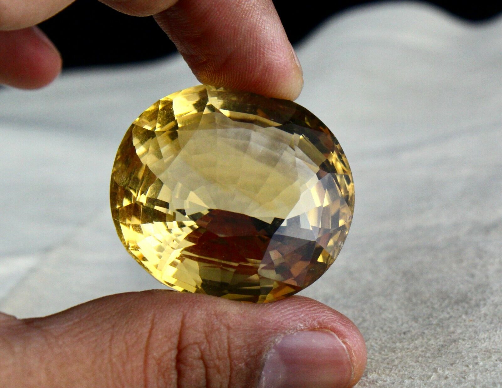 NATURAL CITRINE GOLDEN TOPAZ OVAL CUT 36X35 MM 177 CARATS GEMSTONE FOR PENDANT