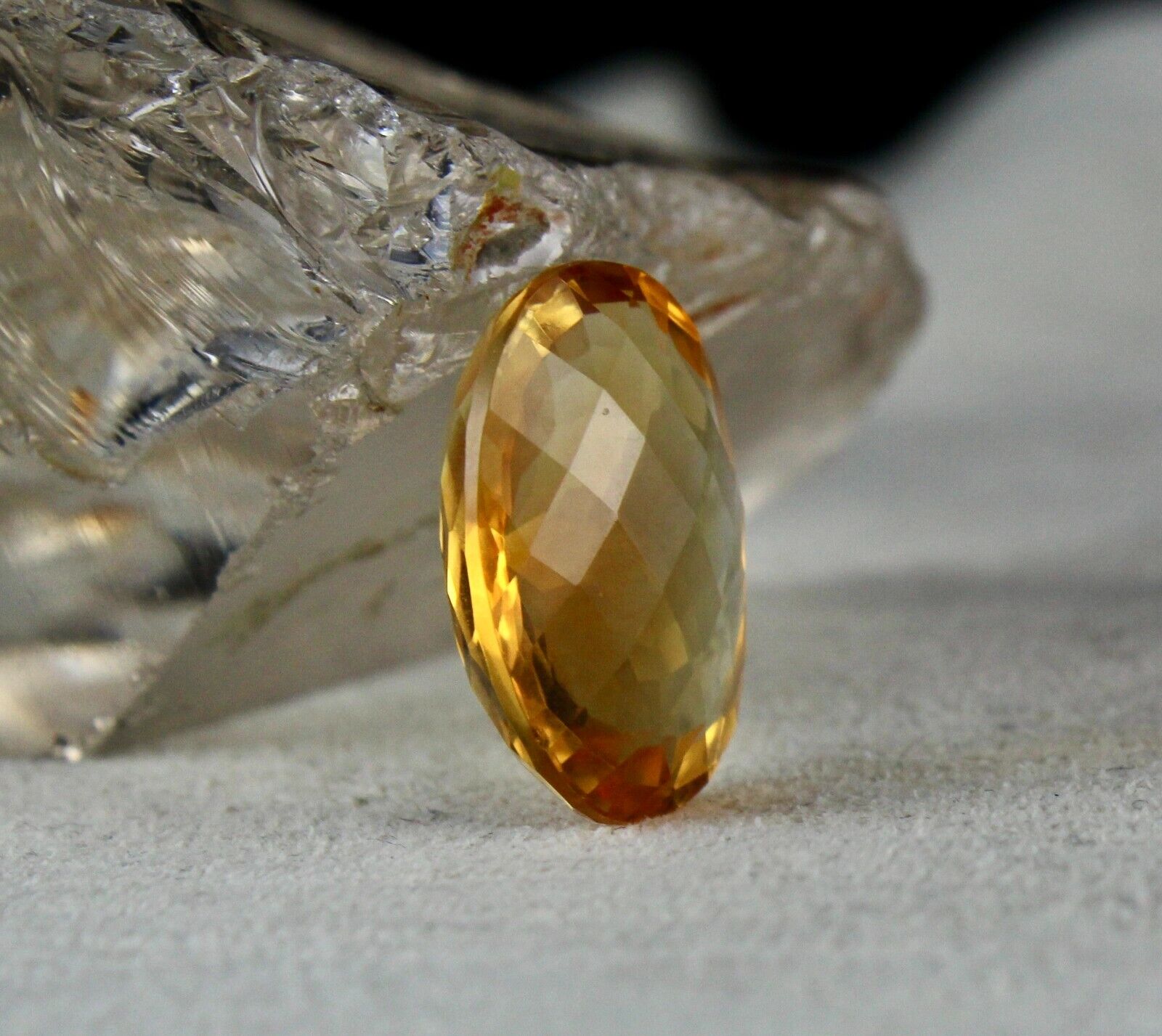 NATURAL YELLOW CITRINE OVAL FACETED CUT 17.62 CARATS GEMSTONE PENDANT DESIGNING