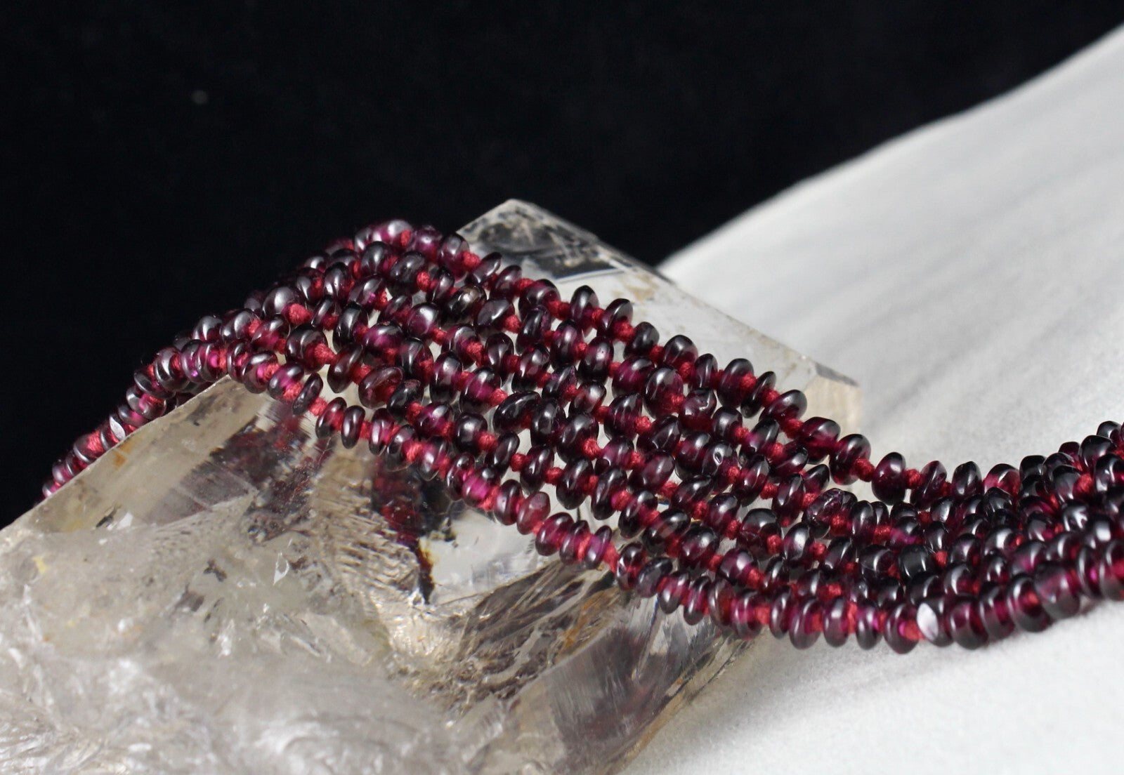 Natural Garnet Beads 430ct Button Semi Precious Gemstone Necklace