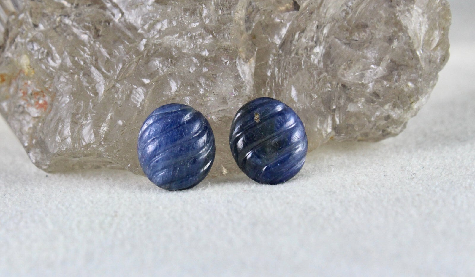 Natural Carved Blue Sapphire 10.90 Ct Oval 2pc Gemstone For Earrings Design