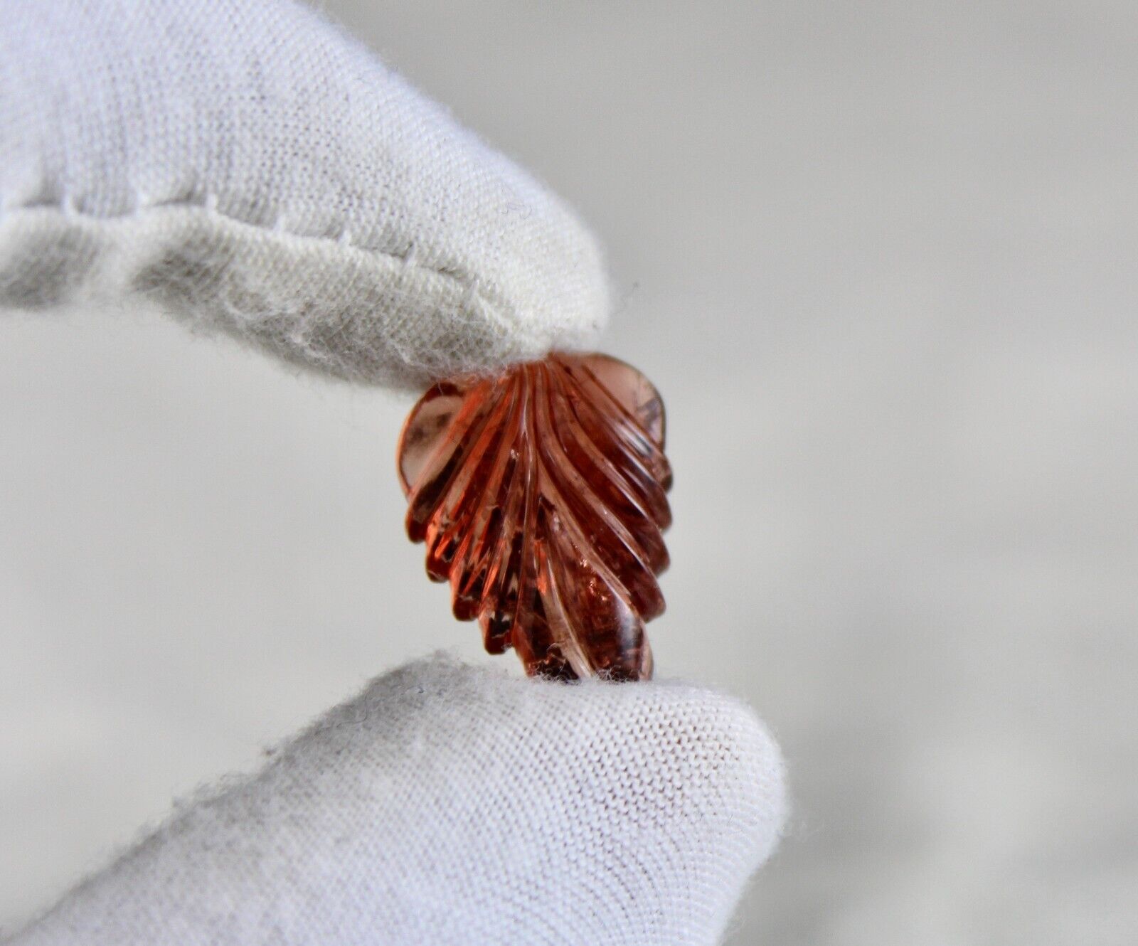 NATURAL TOURMALINE CARVED LEAF 14.80 CARATS GEMSTONE FOR DESIGNING PENDANT RING