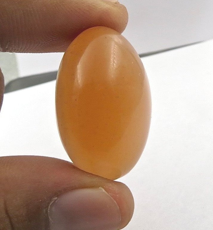 Natural Orange Moonstone 64ct Oval Semi Precious Gemstone For Ring Pendant