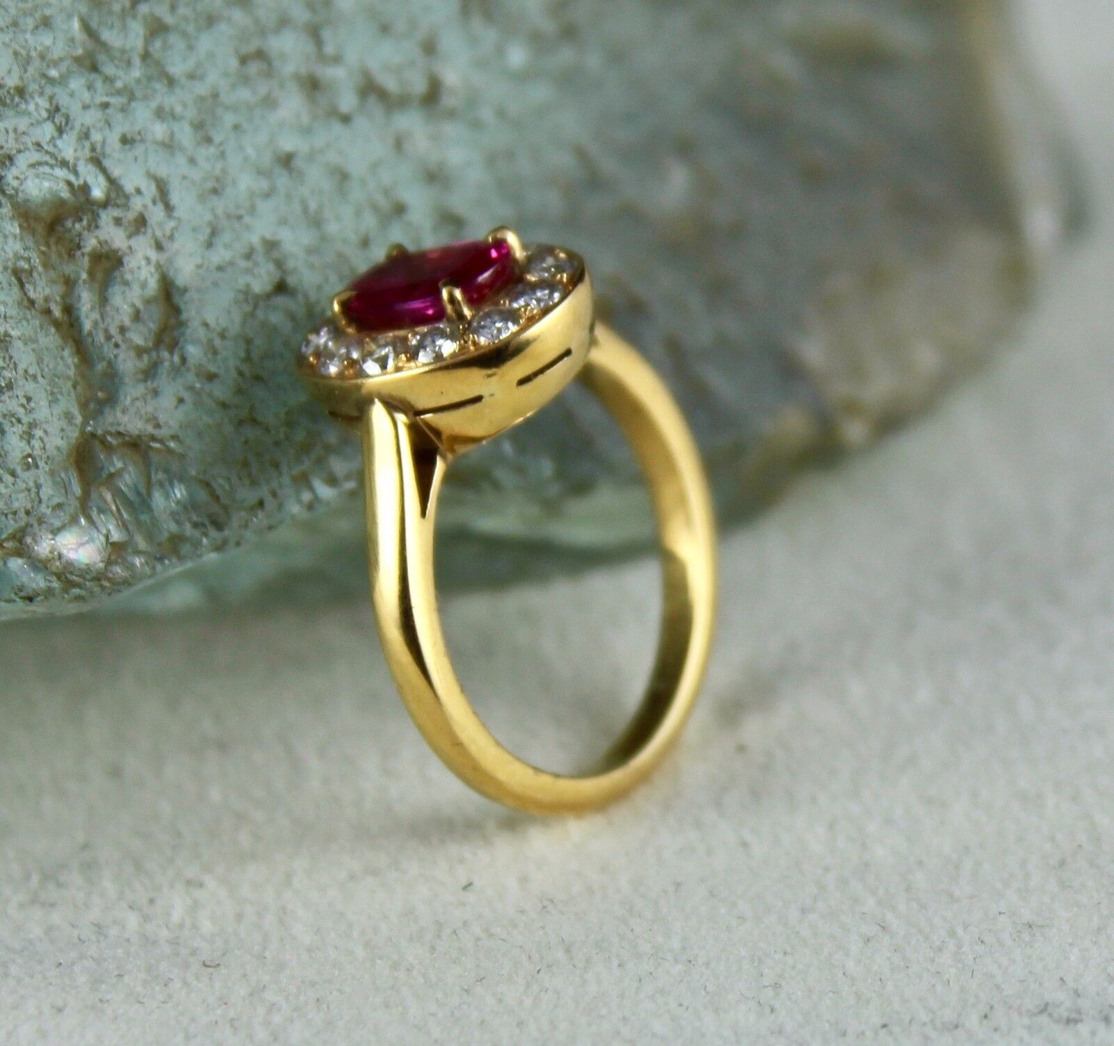 NATURAL HEATED RUBY RING 1.03 CTS OVAL STONE DIAMOND CUT 18K YELLOW GOLD