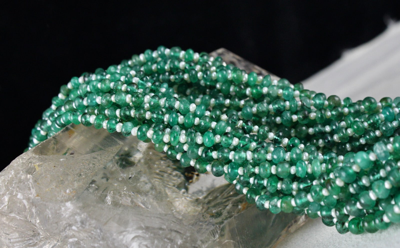 Certified Natural Emerald 622 Ct Pearl Beads Round Gemstone Party Necklace