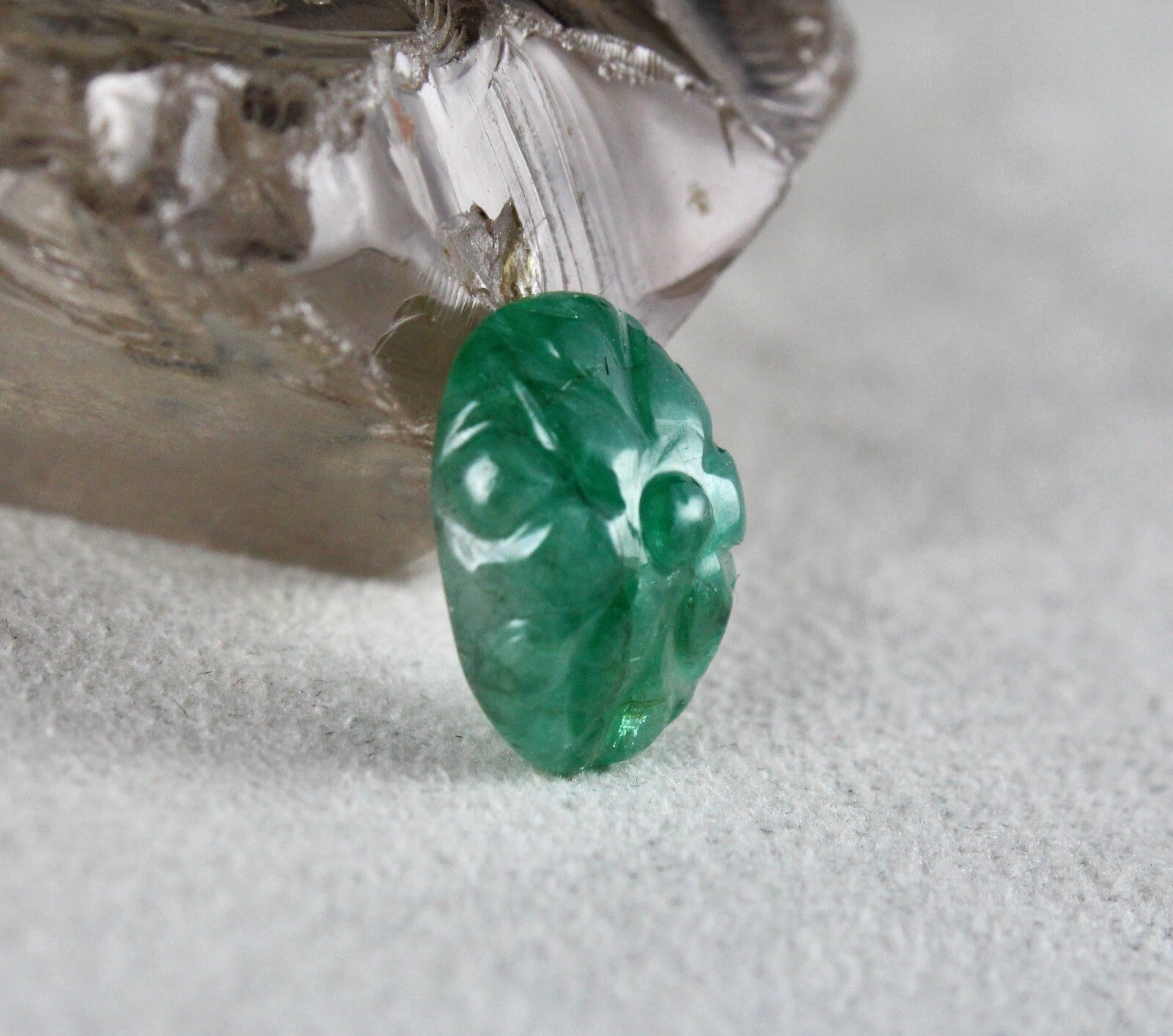 Natural Zambia Emerald 7.22 Ct Oval Carved Cabochon Gem For Ring Pendant