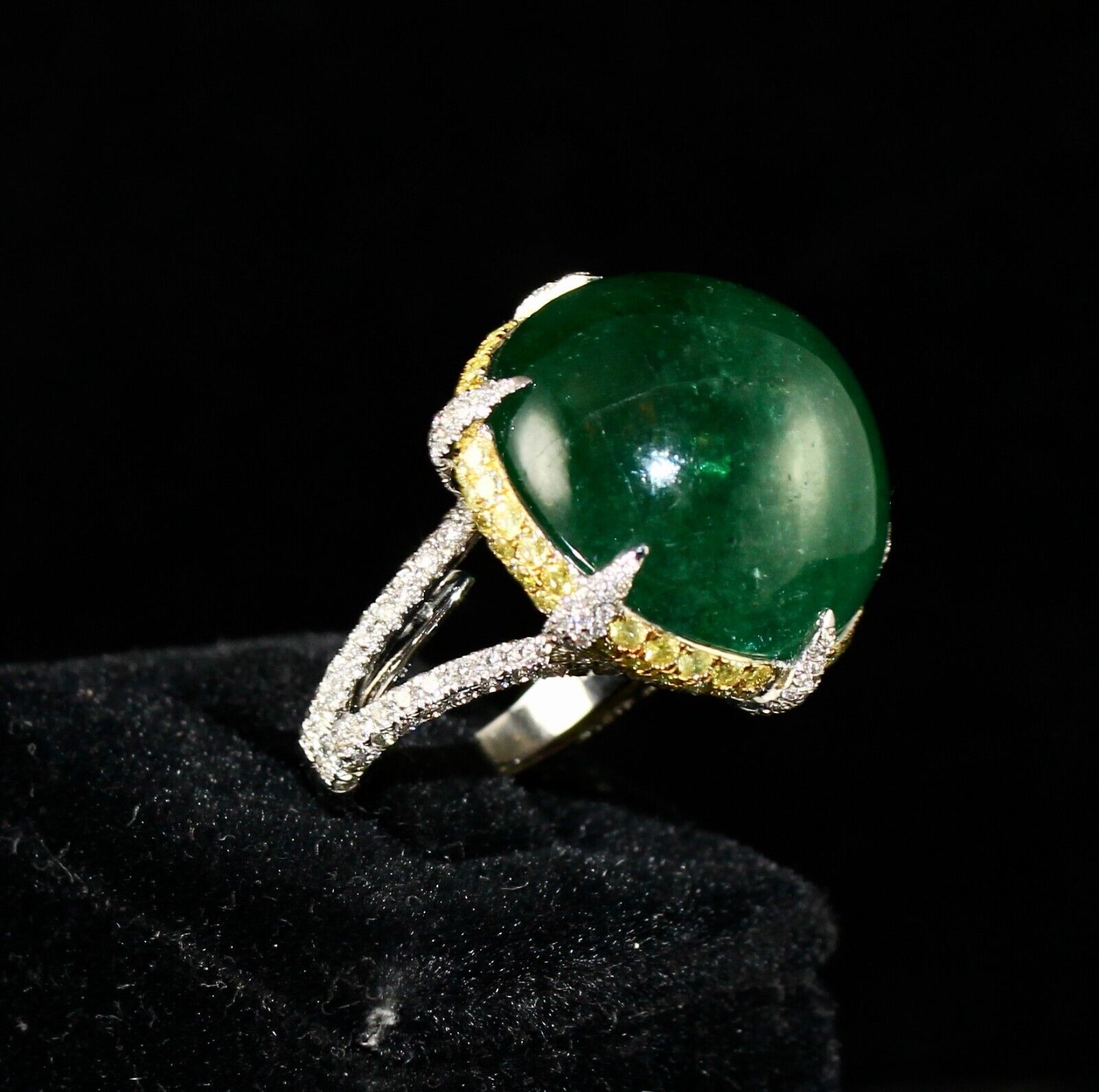 Natural Zambian Emerald Cabochon Yellow Diamond 18K Gold Gemstone Statement Ring