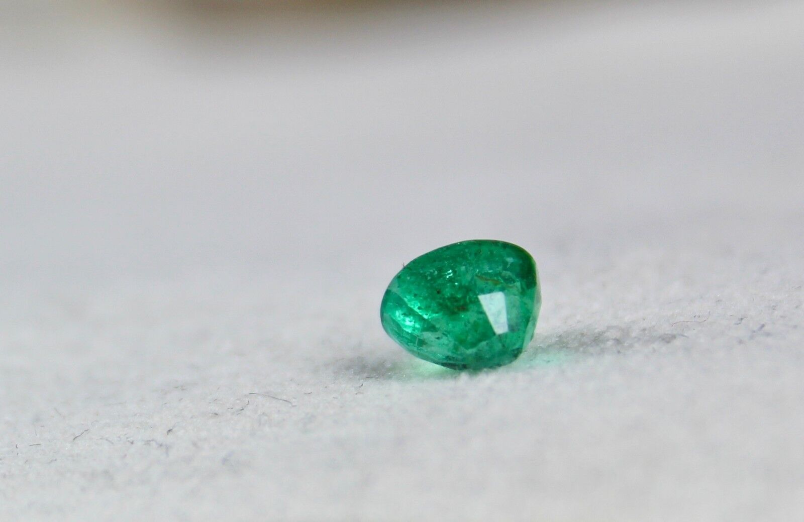 NATURAL ZAMBIA EMERALD OVAL CUT 1.37 CARATS GEMSTONE FOR RING PENDANT