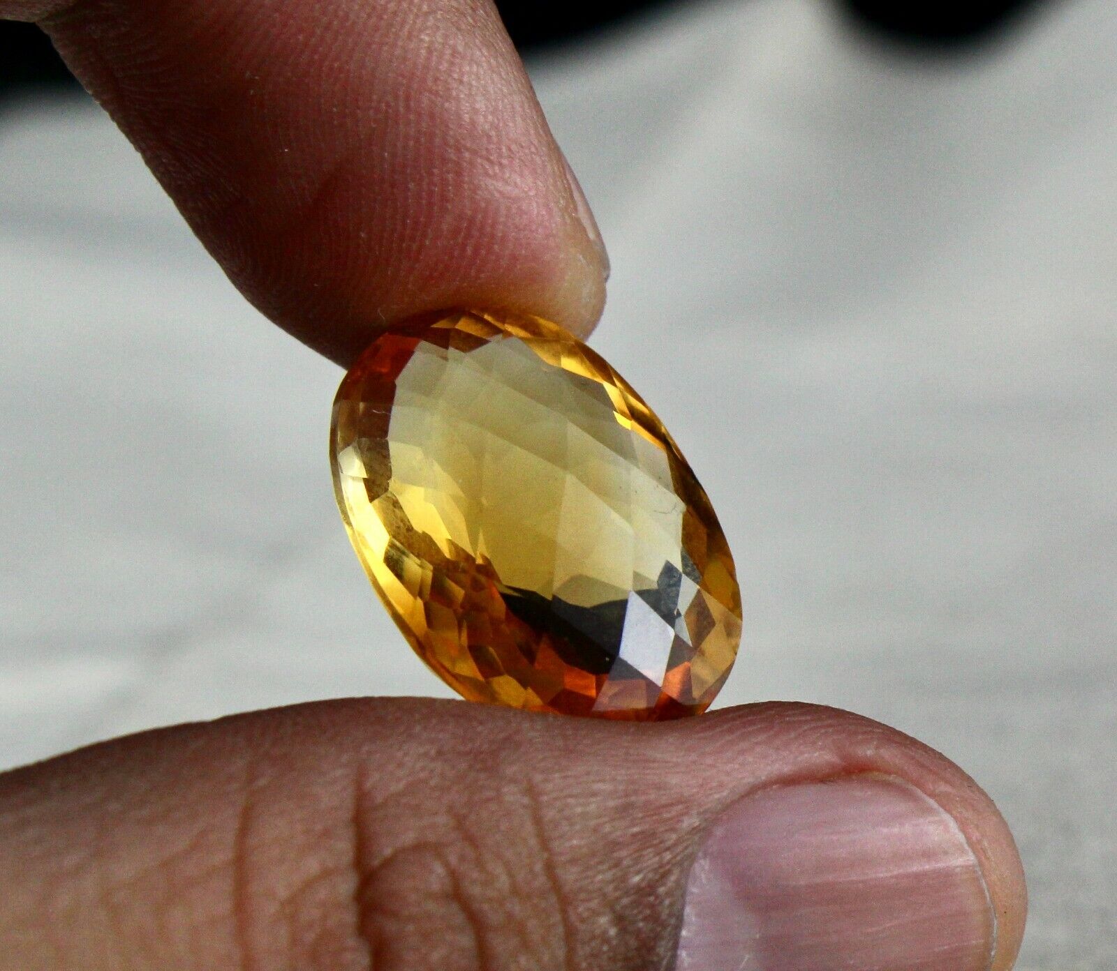 NATURAL YELLOW CITRINE OVAL FACETED CUT 17.62 CARATS GEMSTONE PENDANT DESIGNING